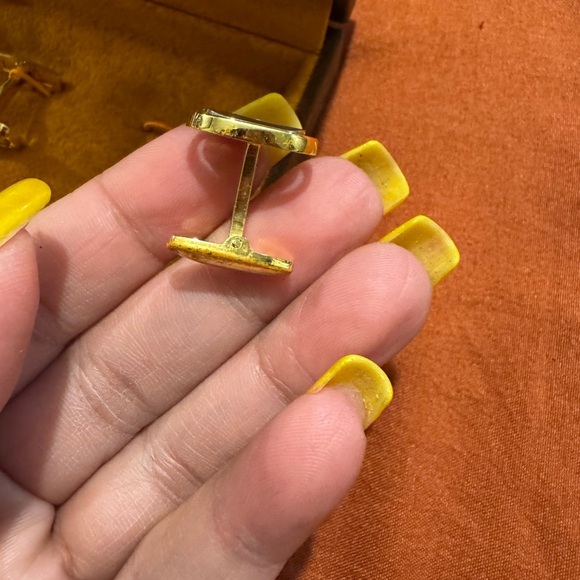 Yves Saint Laurent Gold Cufflinks - Picture 3 of 4
